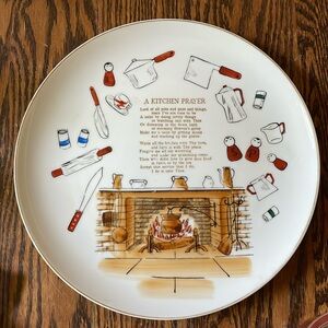 A Kitchen Prayer decorative plate.